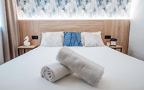 Sweet Lloret Suites - Smart Hotel